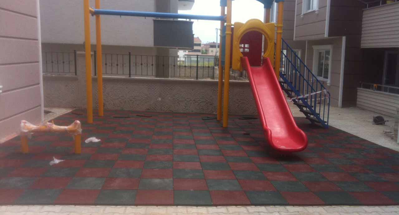 Kauçuk zemin uygulaması