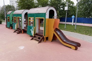 Bursa Parklarında Doğal Ahşap Görünümlü Kamelya Modelleri ve Avantajları